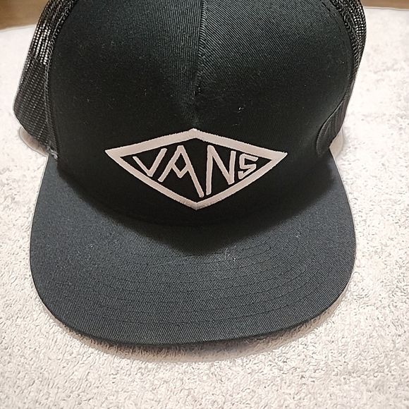 Vans Black Trucker Hat - Picture 2 of 6